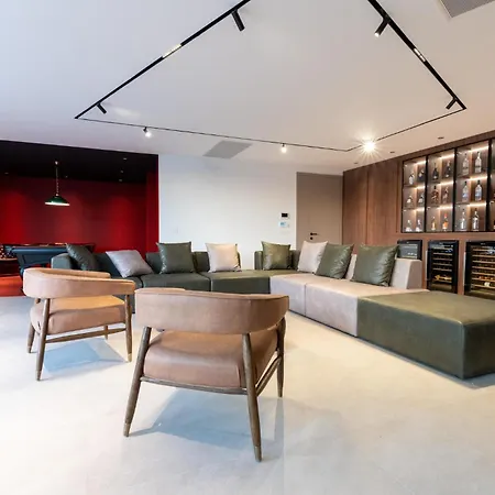 4 Bedroom Stunning In