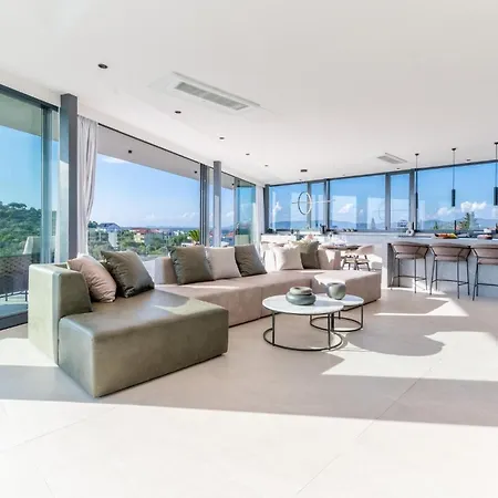 4 Bedroom Stunning In Murter
