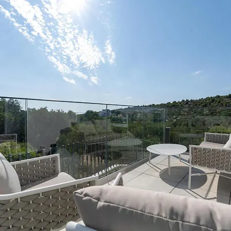 4 Bedroom Stunning In * Murter