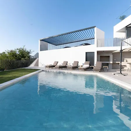 Tatil Evi 4 Bedroom Stunning In